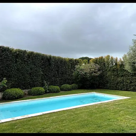 Tuna House Villa *
